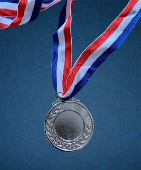 Preview: Medaille aus Metall Platz Nr. 2 (Silber)